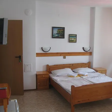 Sotirovi Pensionat 2*